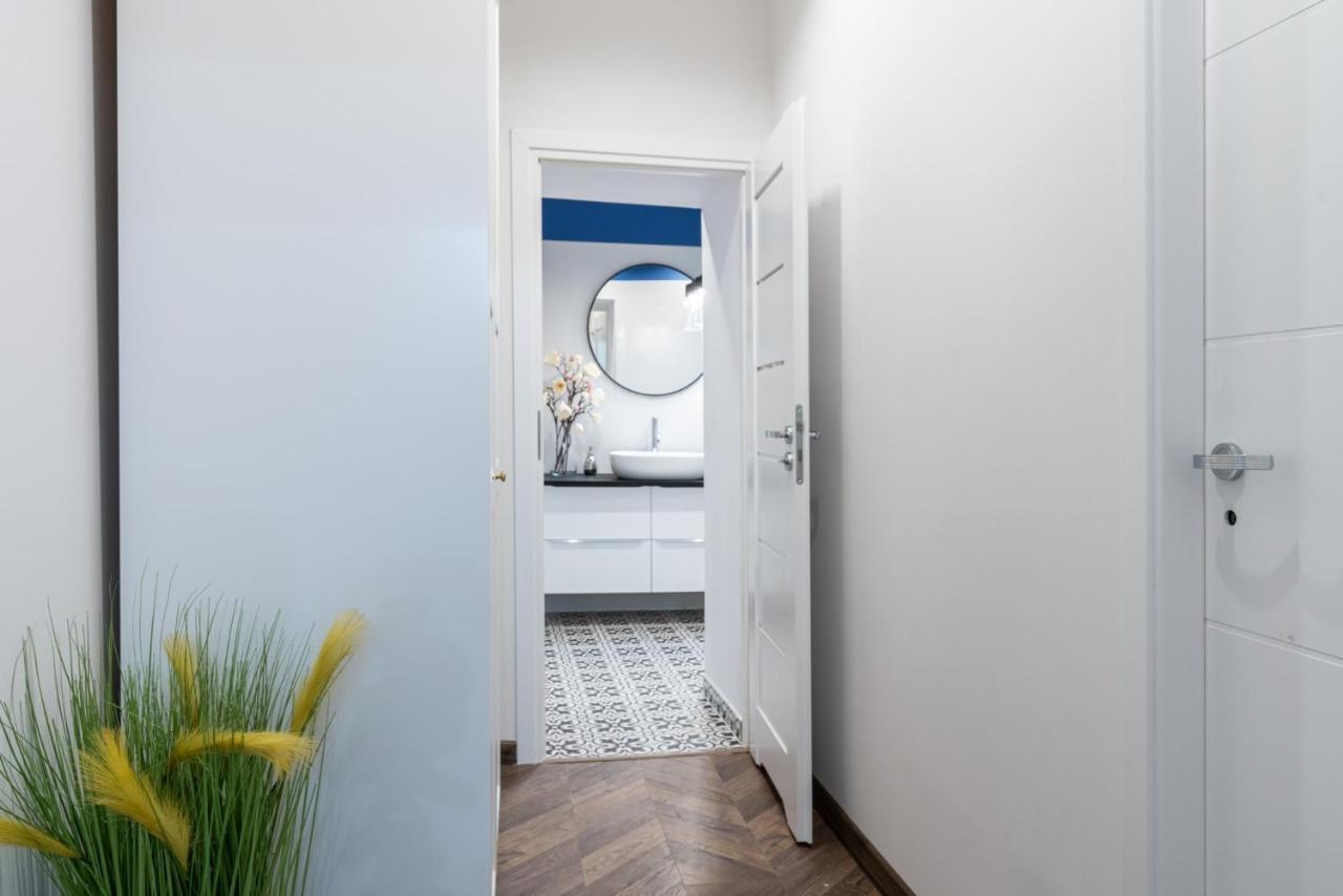 Cozy Apartment In The Center Of Krasków Εξωτερικό φωτογραφία